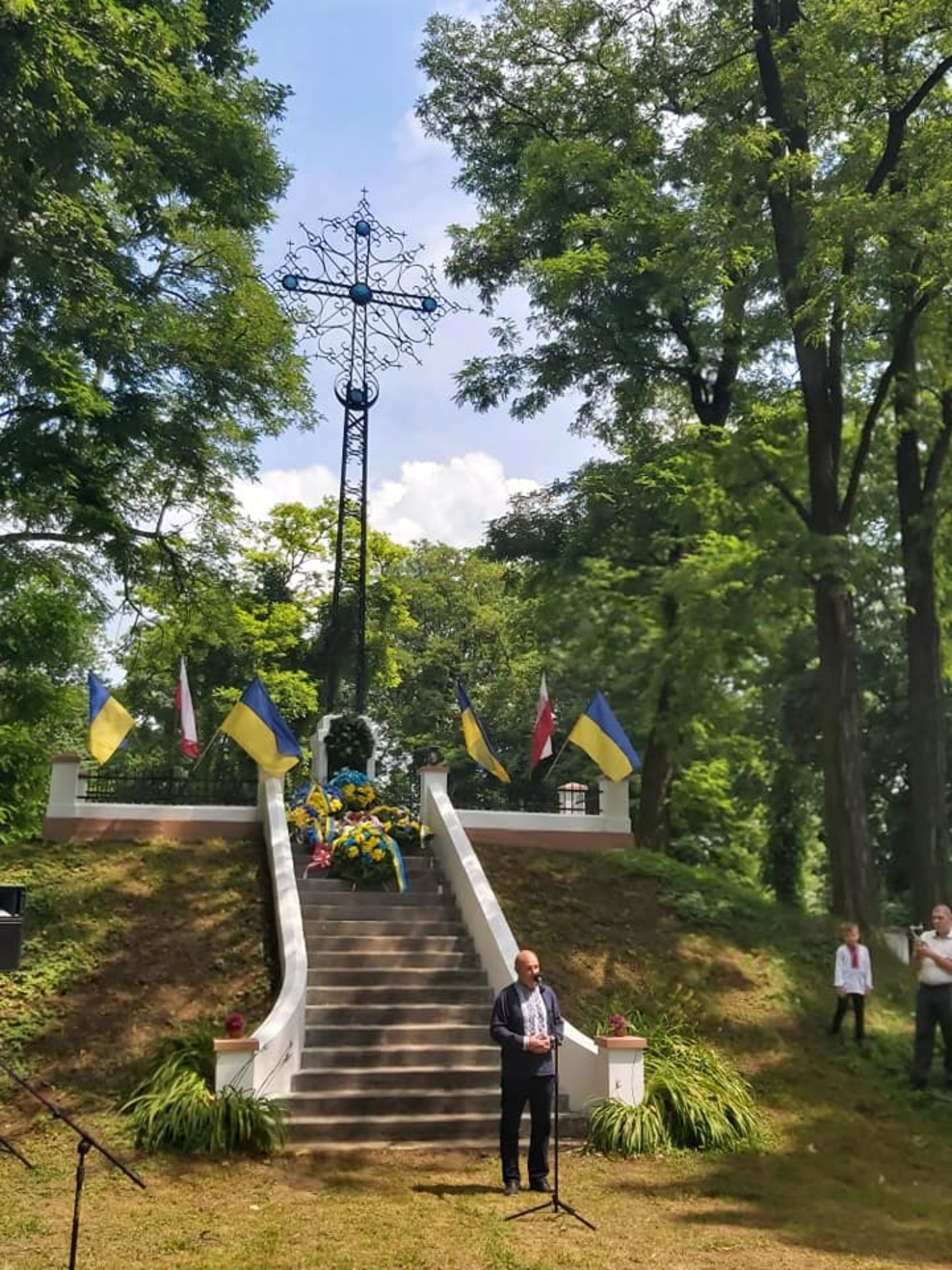 Делегація від Львівщини вшанувала пам’ять українських воїнів у Пикуличах, фото Соломія Риботицька