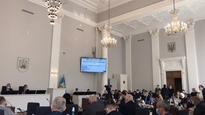 Львівська міськрада схвалила кредити на 300 млн грн поза порядком денним