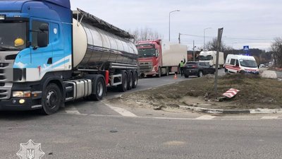 На трасі «Київ - Чоп» сталась ДТП з потерпілими (ФОТО)