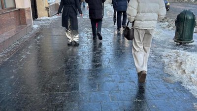 У центрі Львова дуже слизька плитка