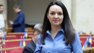 Нардепка з Львівщини влипла у фінансовий скандал