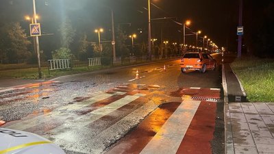 У Львові внаслідок наїзду автомобіля травмована неповнолітня (ФОТО)