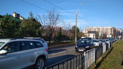 У Львові рух на вулиці здивував водіїв