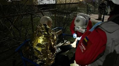 Сусіди загиблої жінки у Києві розповіли, що вона благала про допомогу