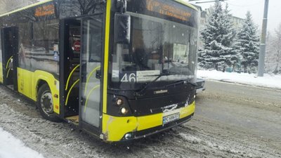 У Львові водій комунального автобуса виключив валідатори (ФОТО)