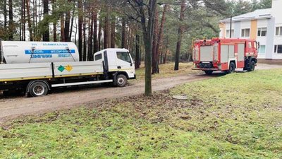 У Новояворівську застряг автомобіль, який доставляв кисень до лікарні (ФОТО)