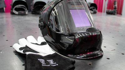 У Новояворівському ВПТУ відкрили навчально-практичний центр електрозварювального профілю