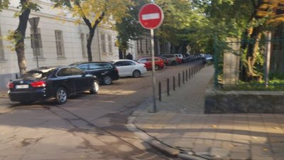 У Львові водії порушують правила під носом у поліції (ФОТО)