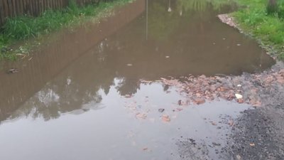 Брюховичі після дощу перетворились на Венецію (ФОТО)