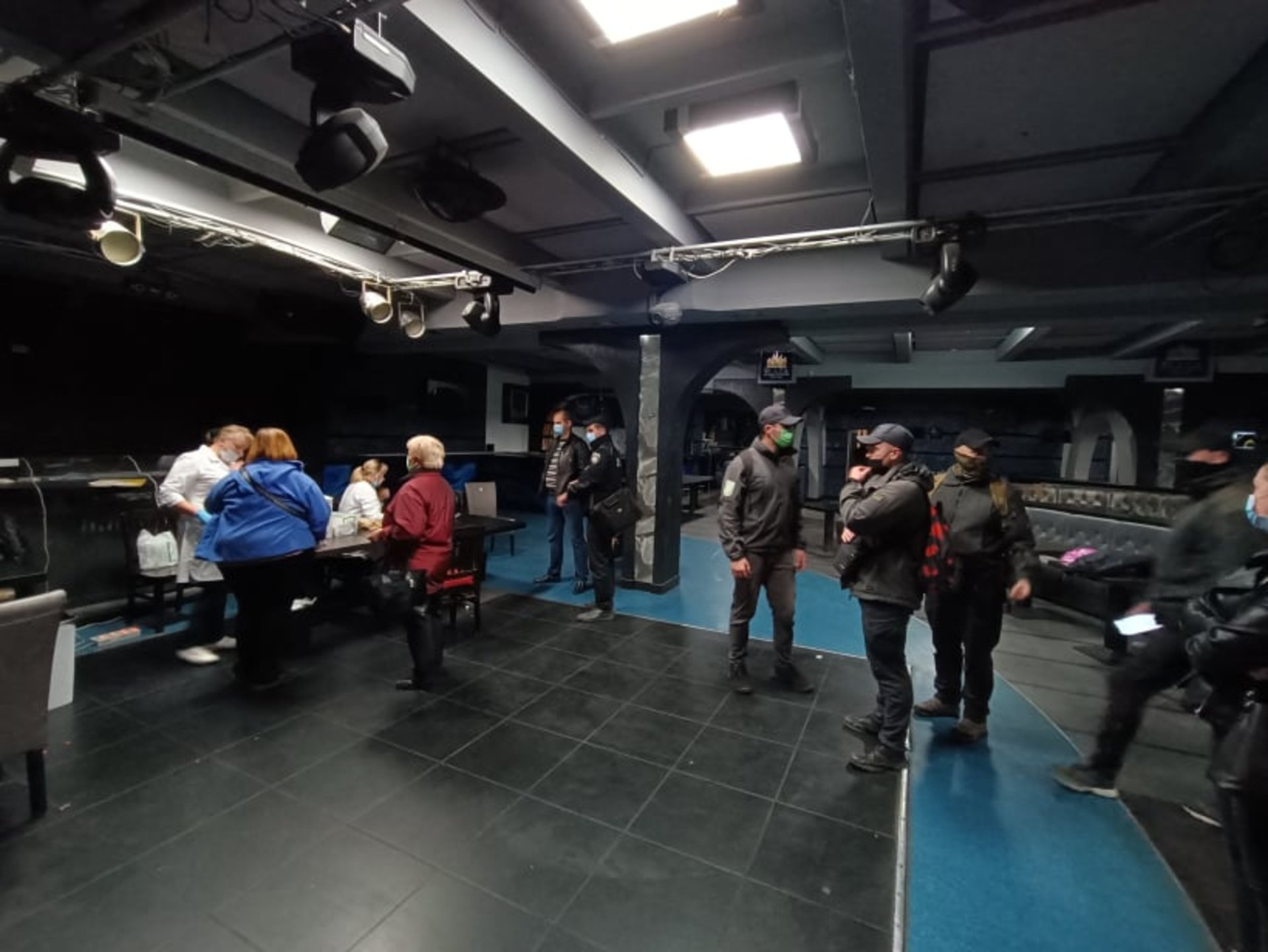 На Івано-Франківщині заблокували роботу центру вакцинації
