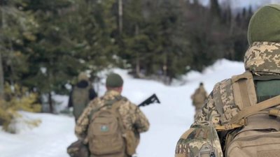 Генеральне консульство Чеської Республіки у Львові передало зимовий одяг для ЗСУ