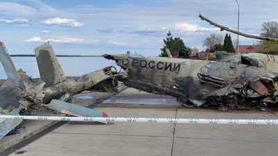 З Київського моря дістали збитий російський бойовий вертоліт (ФОТО, ВІДЕО)