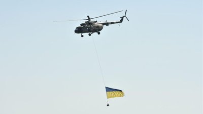 Літак з державним прапором України пролетить над Новояворівськом 
