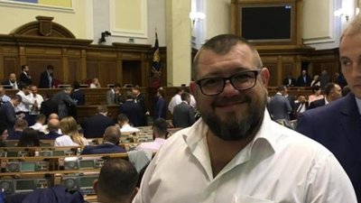 Ще один депутат більше не хоче бути «слугою» (ВІДЕО)