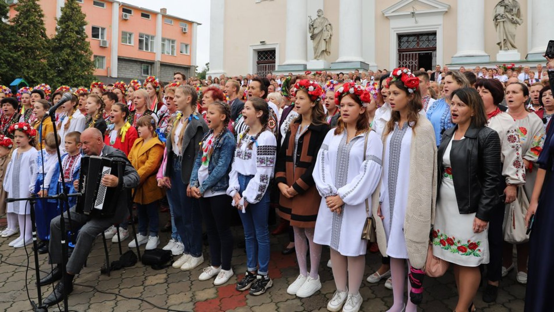 Рекорд України: на Львівщині понад 800 хористів виконали Гімн Українських січових стрільців