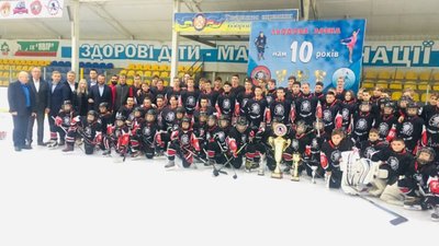 Льодова арена у Новояворівську відкриває новий сезон