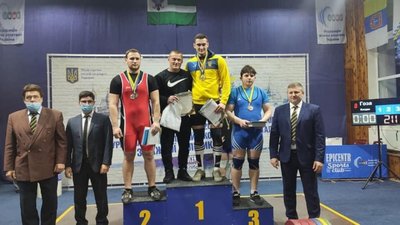 Львівський важкоатлет на чемпіонаті України виборов три «золота» та встановив три рекорди