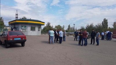 На заправці в Миколаєві розстріляли трьох людей
