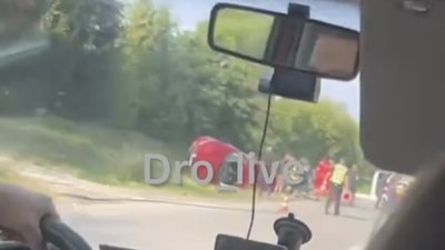 На Львівщині автомобіль вилетів з траси (ВІДЕО)