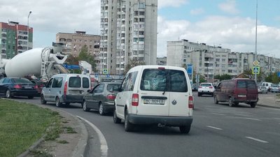Як через ремонт вулиці Богдана Хмельницького Львів потопає у заторах (ФОТО)