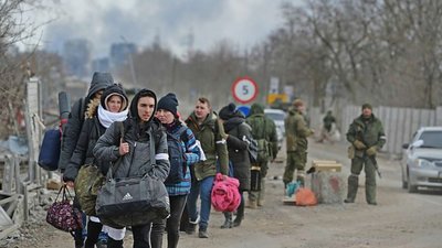 Українських біженців можуть зобов'язати сплачувати податок в Польщі