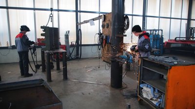 У Буську стартувало перше в Україні виробництво для потреб землерийної техніки (ВІДЕО)