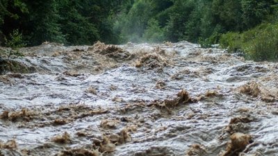 На Львівщині попереджають про підняття води у річках до півтора метра і небезпеку підтоплення будівель