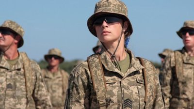 Військовий облік для жінок в Україні: в Генштабі пояснили, як це відбуватиметься