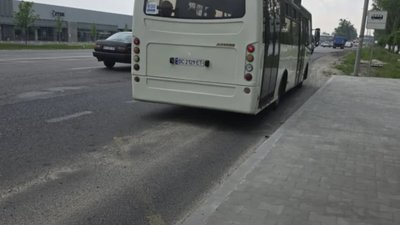 У Львові дякують водійці маршрутки