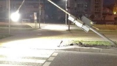 Внаслідок ДТП на Сихові пошкоджено світлофор (ФОТО)