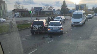 У Дрогобичі не розминулись автомобілі