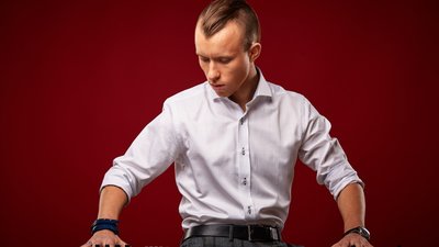 "Я вірю в музику і в її силу. Це потужний інструмент, який об’єднує..."