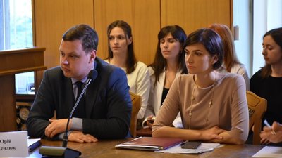 На Львівщині працюють 4 мобільні бригади допомоги жертвам домашнього насильства