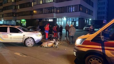 У Львові автомобіль поліції охорони збив скутериста (ФОТО, ВІДЕО)