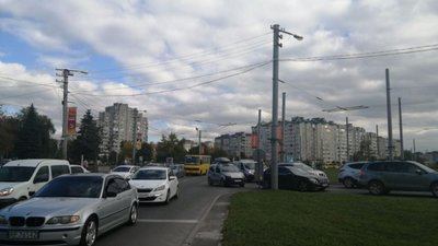 На Сихові через поломку тролейбусів утворилися затори (ФОТО)