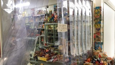 Мало покупців і багато целофану: як працює ринок у Трускавці (ФОТОРЕПОРТАЖ)