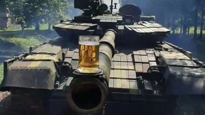 Вражаюче відео: як на Львівському бронетанковому заводі з допомогою пива випробували український танк