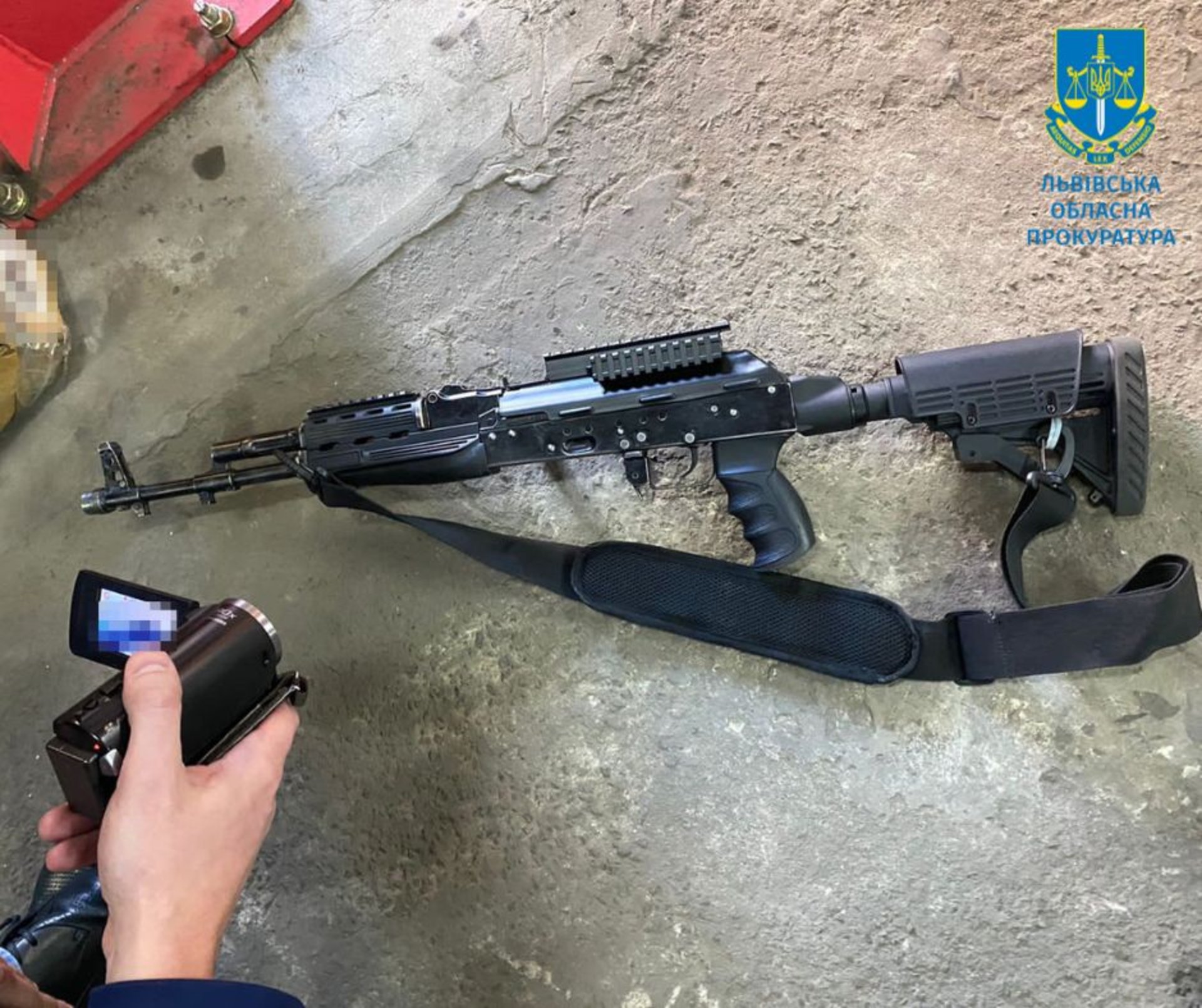 У Львові незаконно виробляли глушники до зброї