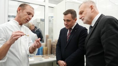 У Львові показали лабораторії та наукові центри Університету