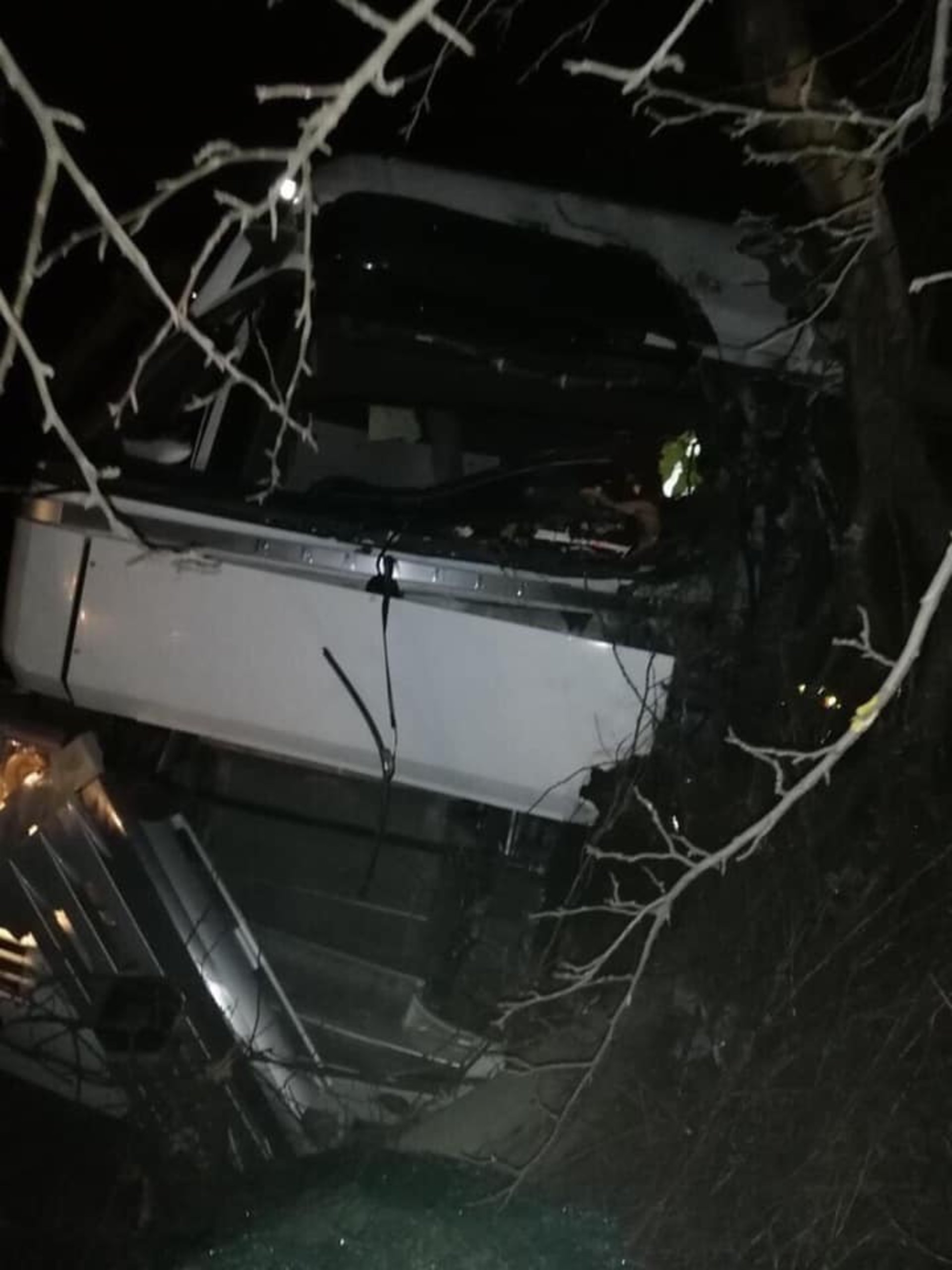 На Львівщині розбились три вантажівки, один водій загинув. Фото Варта-1