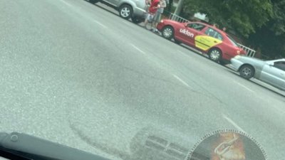 У Львові на кільці не розминулись автомобілі (ФОТО)