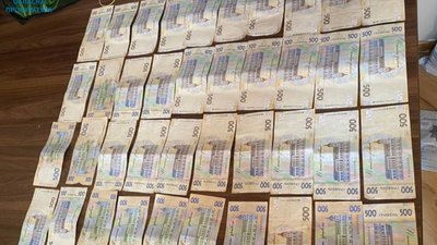 У Львові четверо осіб розповсюджували наркотики (ФОТО)