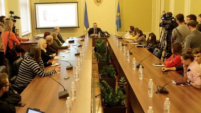 З приходом нової влади Львівщині доводиться буквально виривати своє право на державні субвенції, - Олександр Ганущин