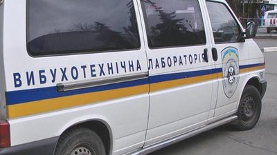 Нічого святого: у Львові псевдомінери «вигнали» людей із семи  храмів міста  (ФОТО)