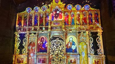 У місті Комарно відтворили іконостас за технологією 3D-мапінгу (ФОТО)