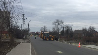 У Городку ремонтують дорогу