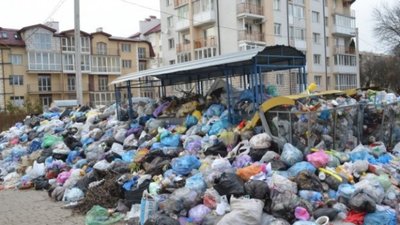 У БПП заявляють, що Президент не прибиратиме сміття за Садового і після Садового