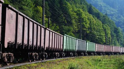 У Самбірському районі жінка кинулася під поїзд