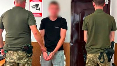 На кордоні з Польщею затримали чоловіка, який перебував у розшуку