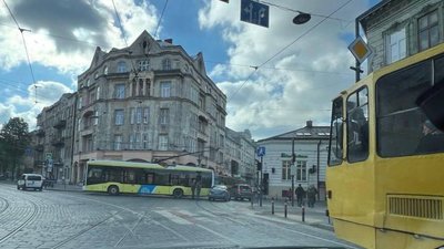 У Львові зупинився рух трамваїв
